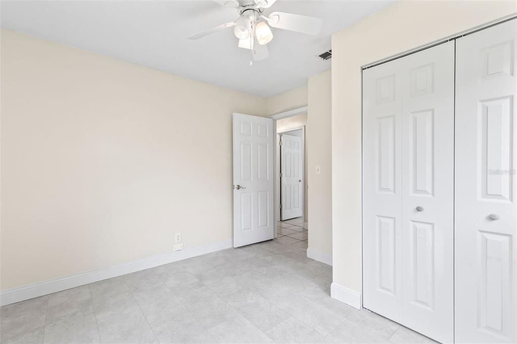 合同活跃: $375,000 (3 贝兹, 2 浴室, 1396 平方英尺)