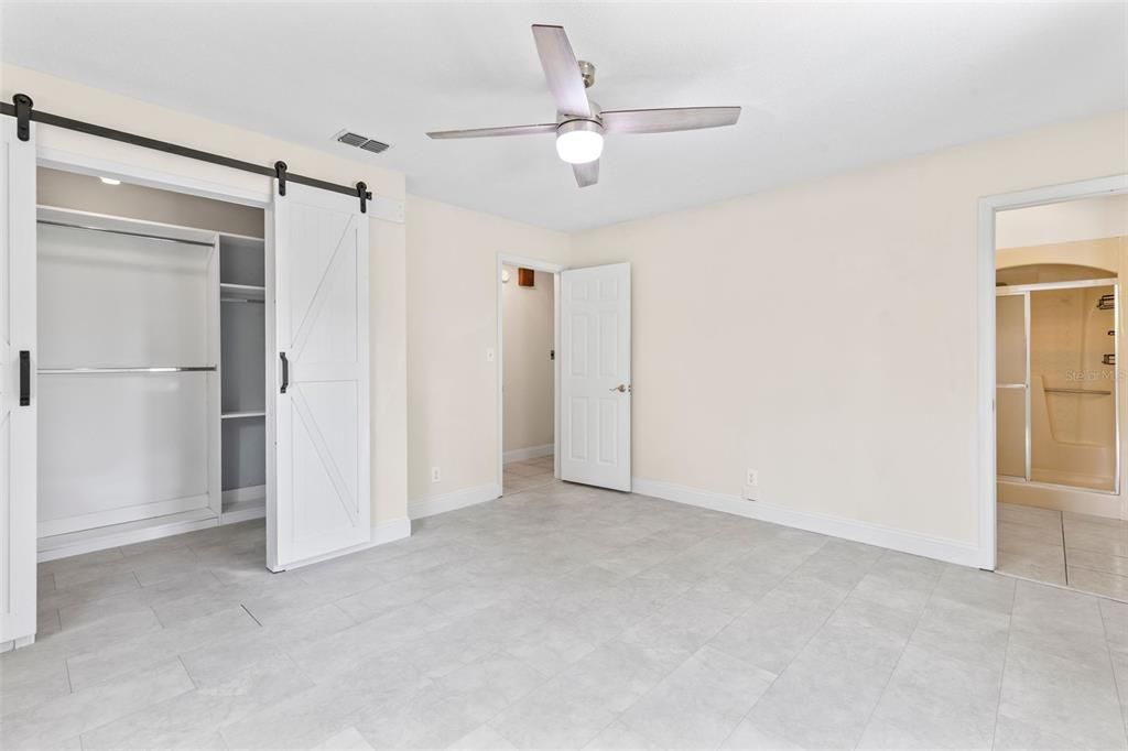 合同活跃: $375,000 (3 贝兹, 2 浴室, 1396 平方英尺)