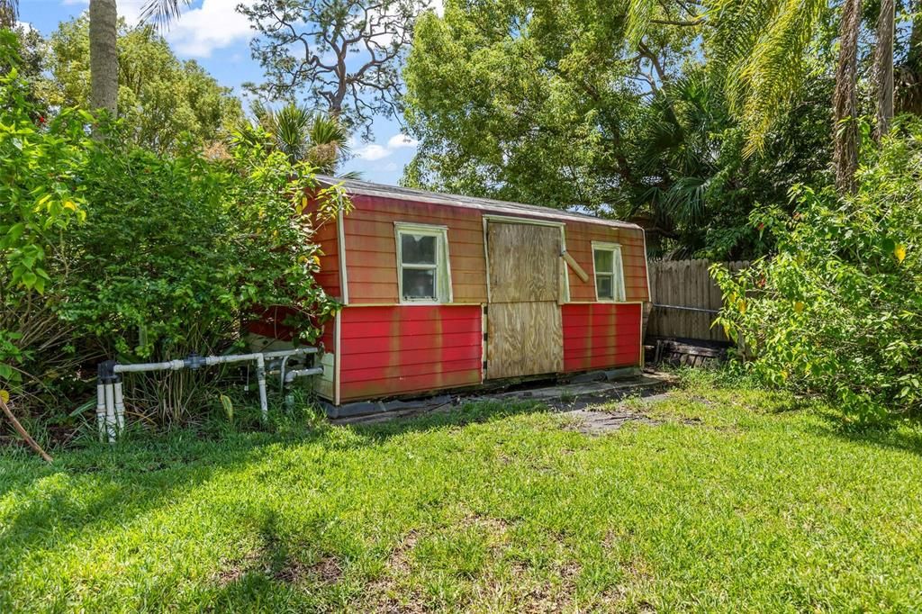 合同活跃: $375,000 (3 贝兹, 2 浴室, 1396 平方英尺)