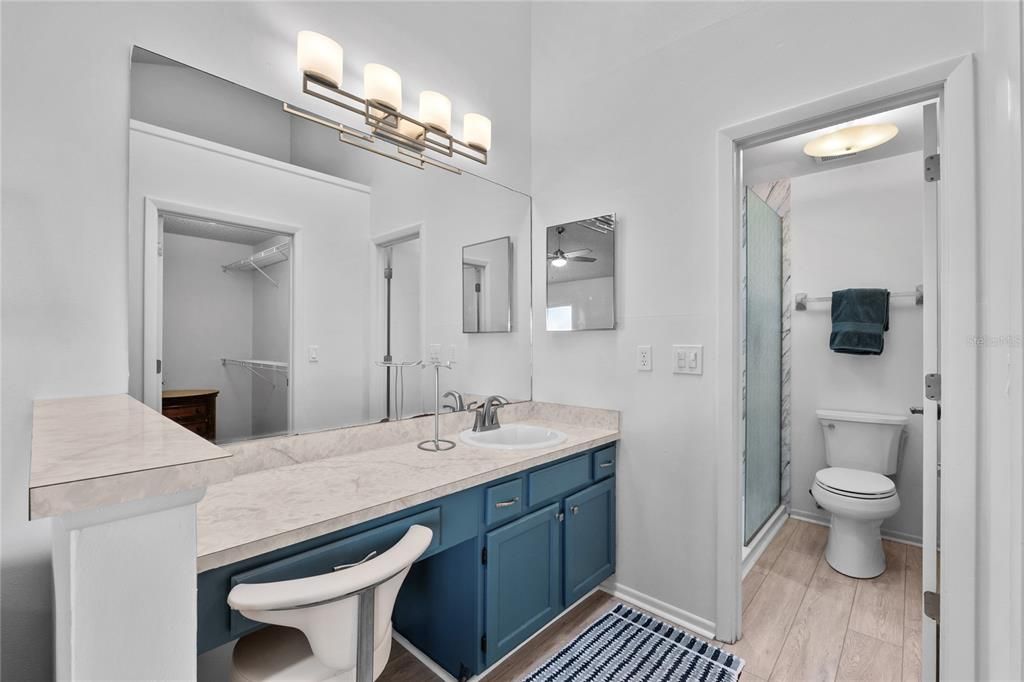 En Venta: $230,000 (2 camas, 2 baños, 1078 Pies cuadrados)