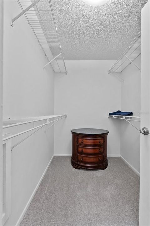 En Venta: $230,000 (2 camas, 2 baños, 1078 Pies cuadrados)