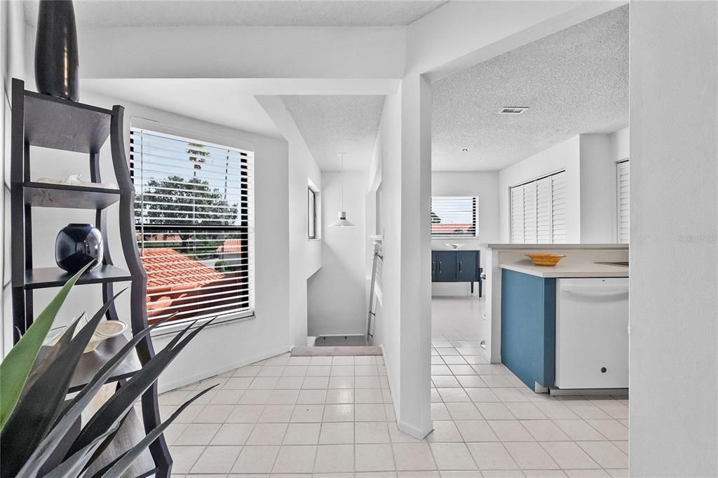 En Venta: $230,000 (2 camas, 2 baños, 1078 Pies cuadrados)