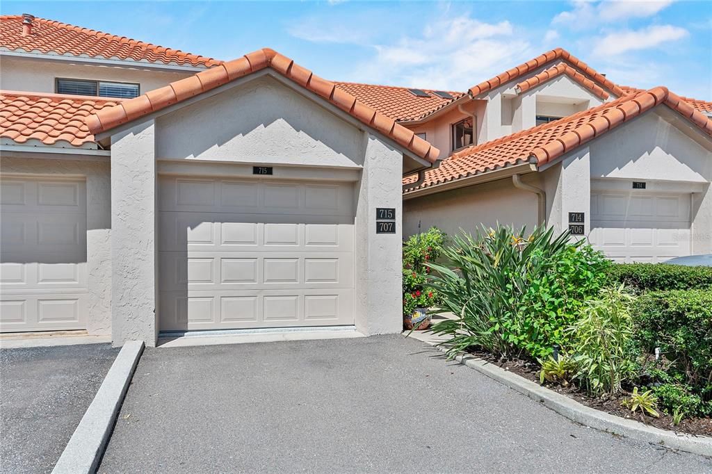 En Venta: $230,000 (2 camas, 2 baños, 1078 Pies cuadrados)