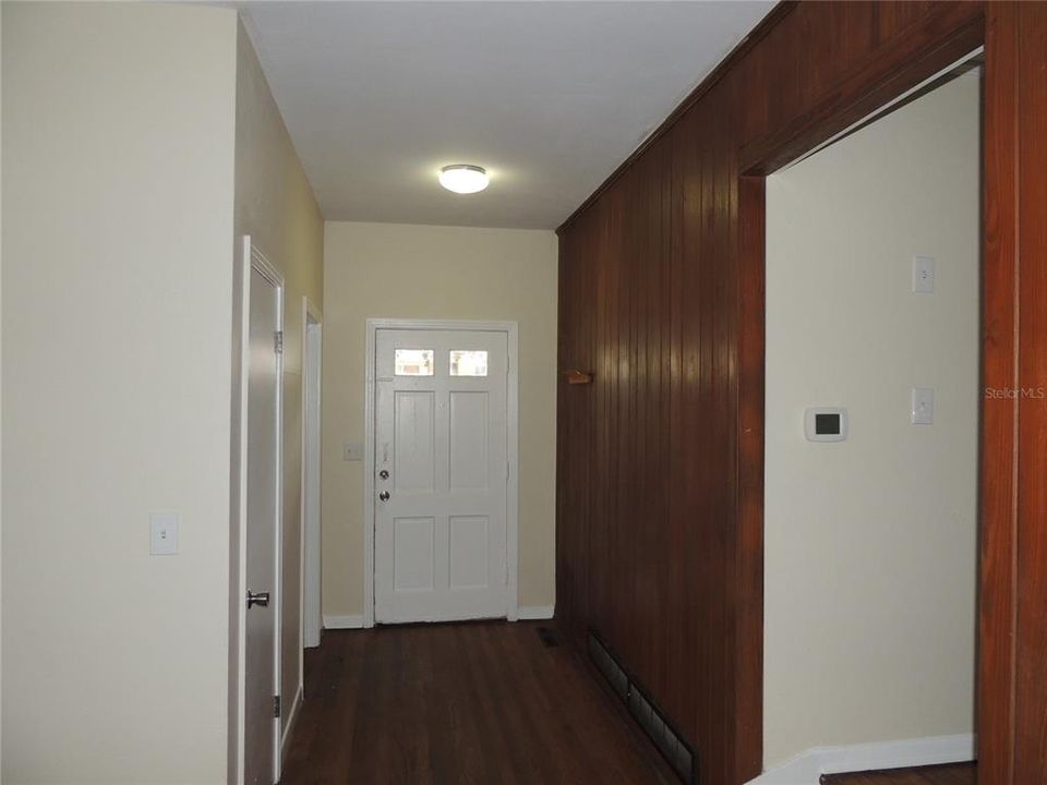 Active With Contract: $275,500 (4 beds, 2 baths, 1816 Square Feet)