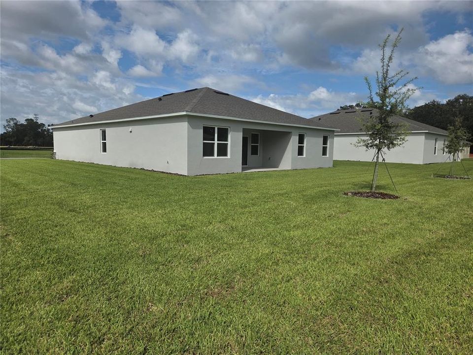 Activo con contrato: $364,990 (4 camas, 3 baños, 2020 Pies cuadrados)