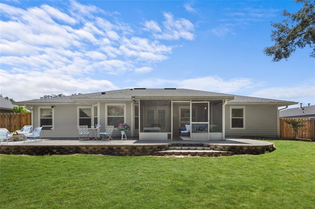 For Sale: $356,000 (4 beds, 2 baths, 1811 Square Feet)