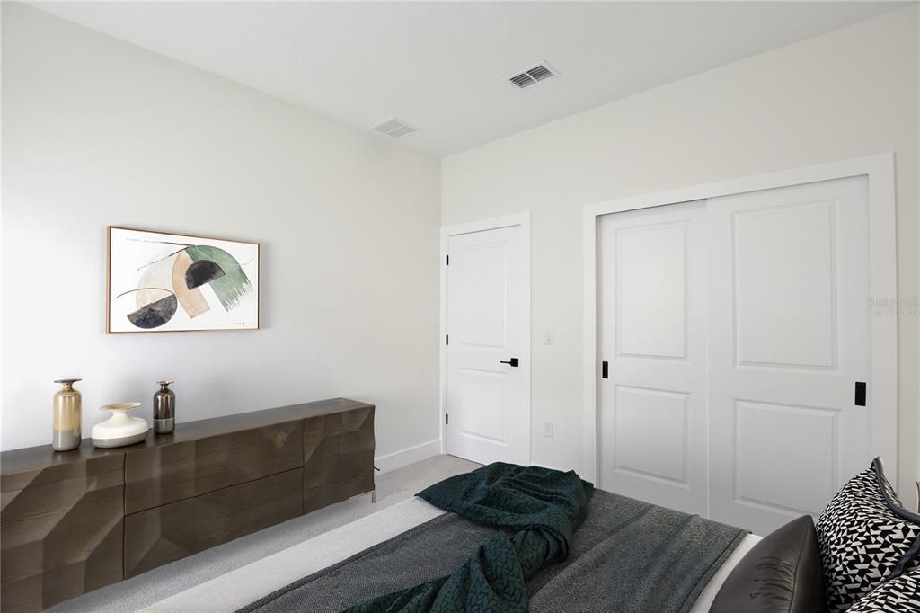 Activo con contrato: $349,900 (4 camas, 2 baños, 1846 Pies cuadrados)