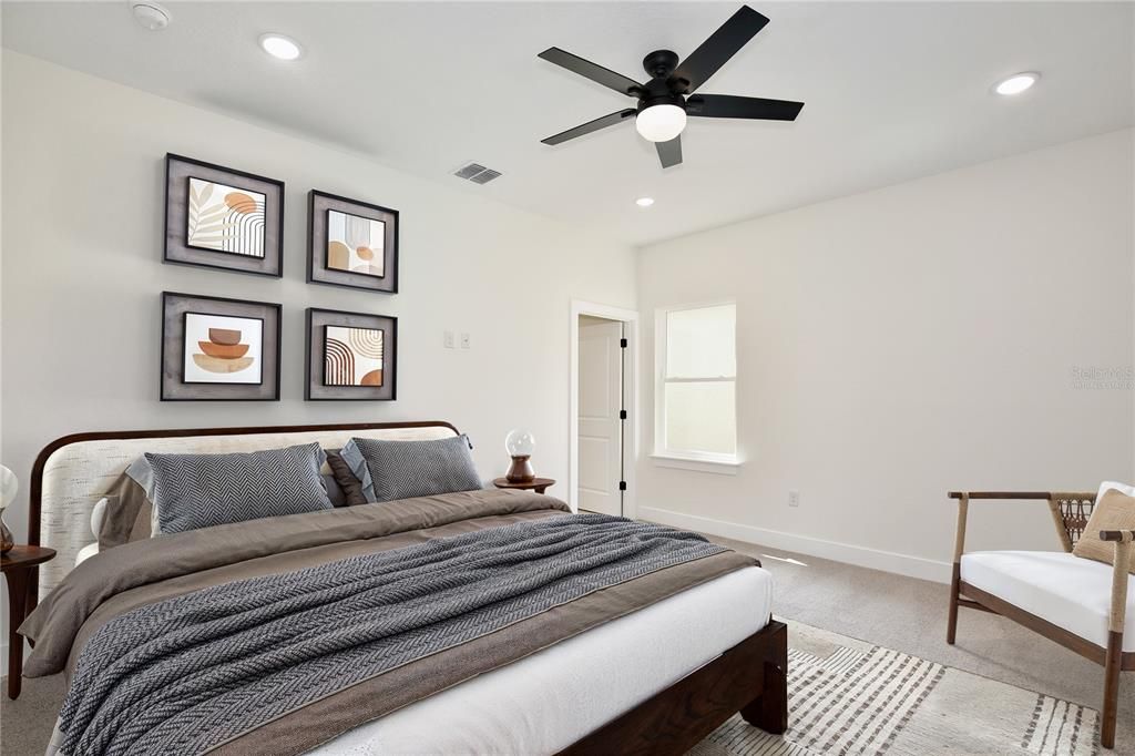 Activo con contrato: $349,900 (4 camas, 2 baños, 1846 Pies cuadrados)