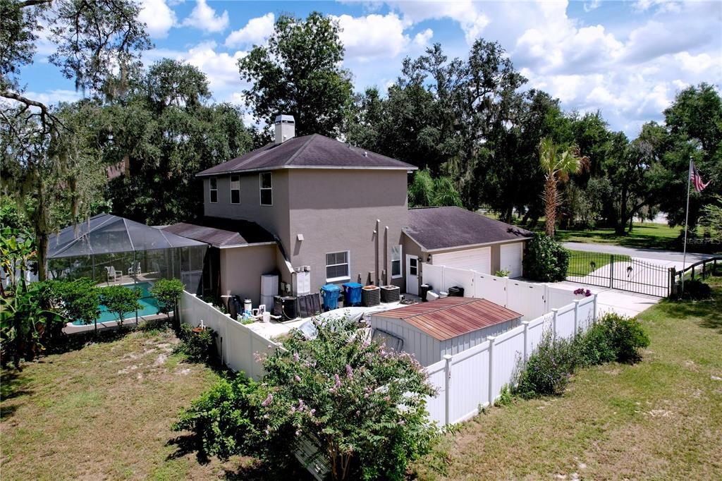 For Sale: $630,000 (5 beds, 3 baths, 2947 Square Feet)