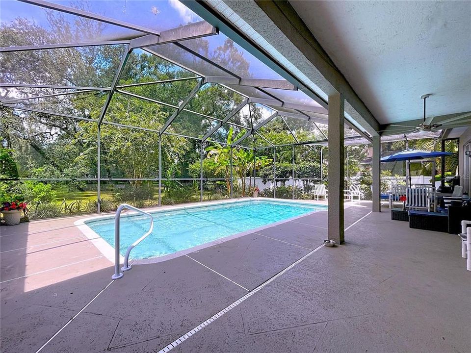 For Sale: $630,000 (5 beds, 3 baths, 2947 Square Feet)