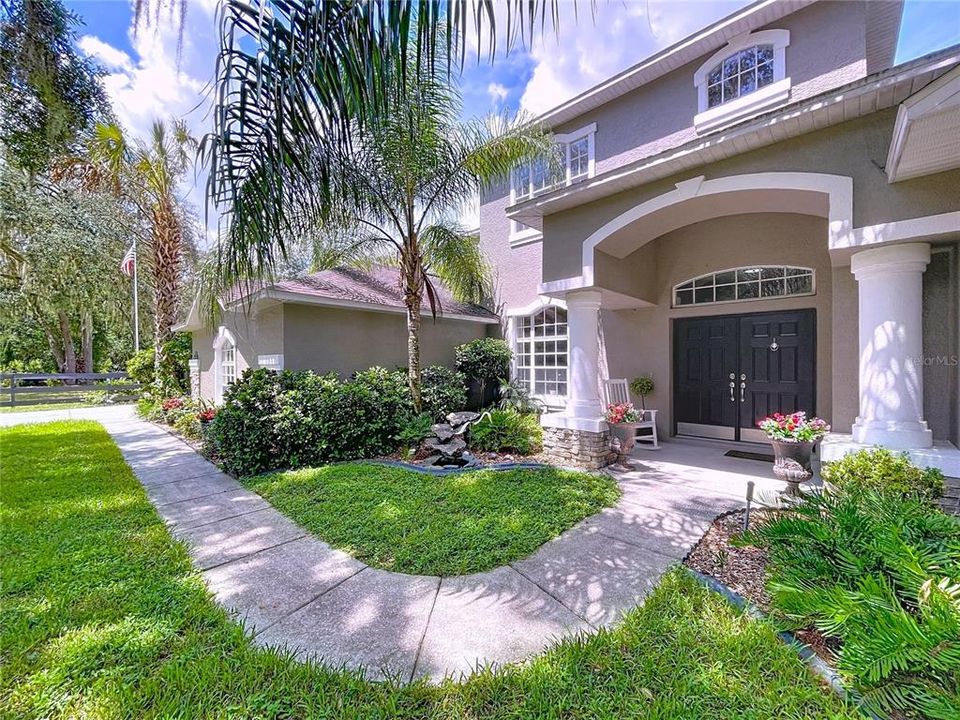 For Sale: $630,000 (5 beds, 3 baths, 2947 Square Feet)