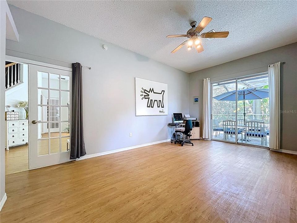 For Sale: $630,000 (5 beds, 3 baths, 2947 Square Feet)