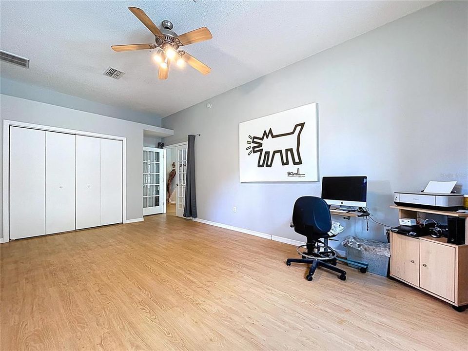 For Sale: $630,000 (5 beds, 3 baths, 2947 Square Feet)