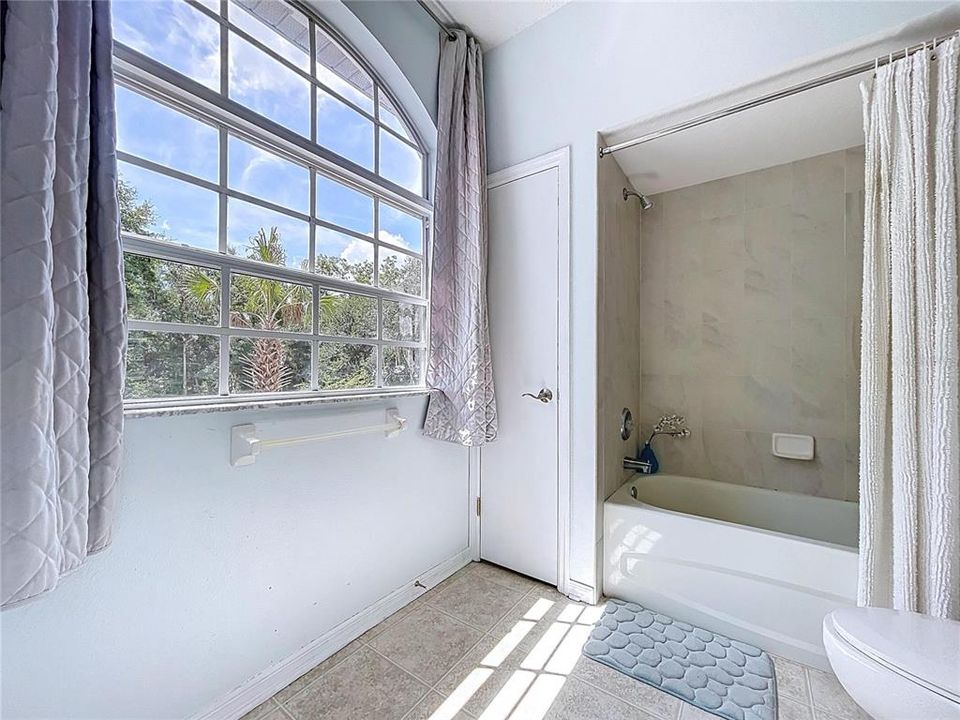 For Sale: $630,000 (5 beds, 3 baths, 2947 Square Feet)