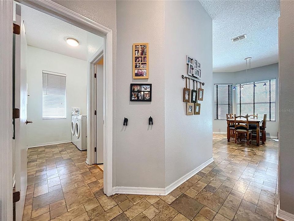 For Sale: $630,000 (5 beds, 3 baths, 2947 Square Feet)