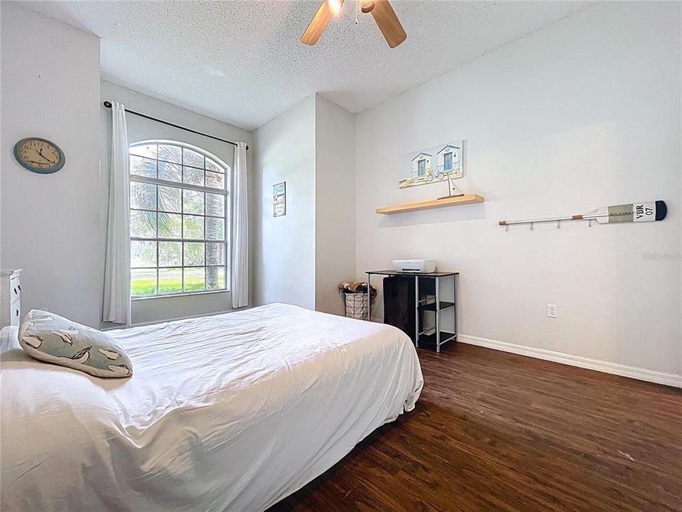 For Sale: $630,000 (5 beds, 3 baths, 2947 Square Feet)