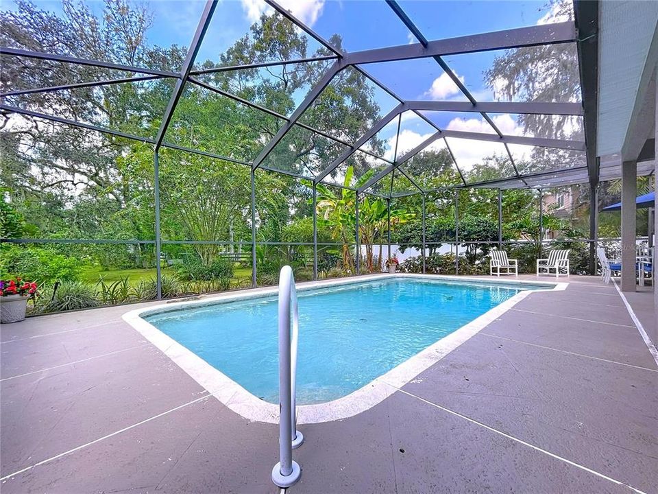 For Sale: $630,000 (5 beds, 3 baths, 2947 Square Feet)