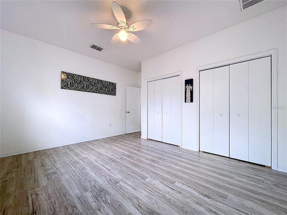 For Sale: $630,000 (5 beds, 3 baths, 2947 Square Feet)