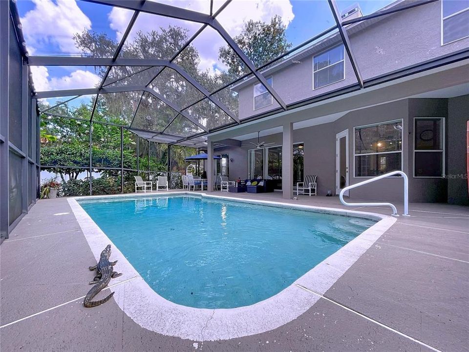 For Sale: $630,000 (5 beds, 3 baths, 2947 Square Feet)