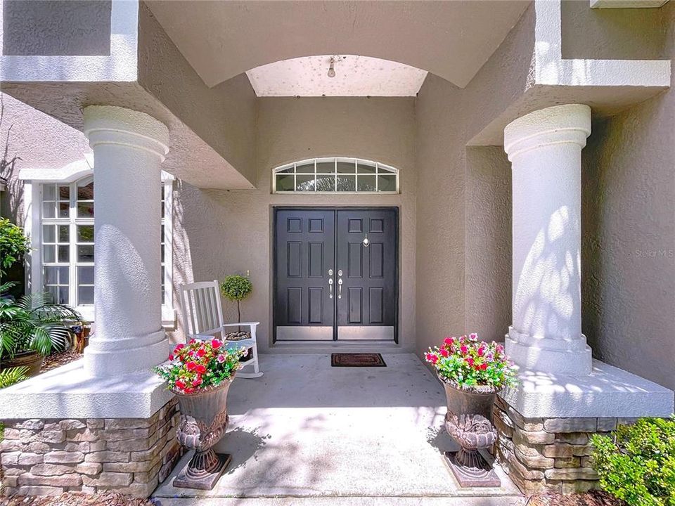 For Sale: $630,000 (5 beds, 3 baths, 2947 Square Feet)