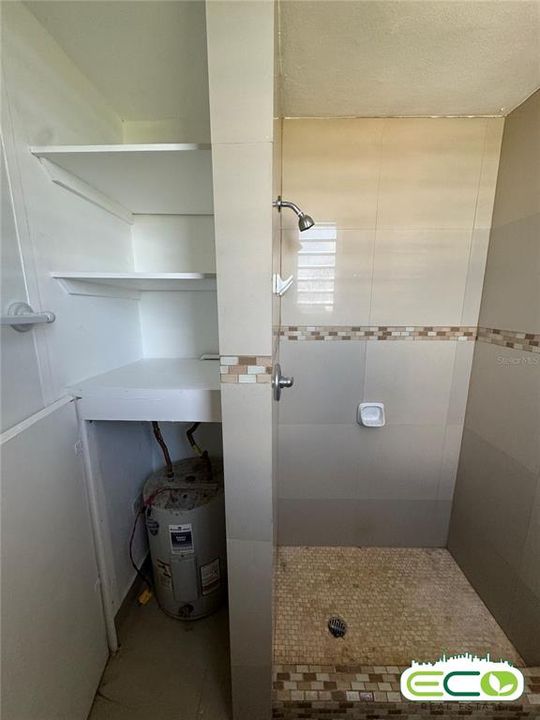 Active With Contract: $150,000 (3 beds, 2 baths, 784 Square Feet)