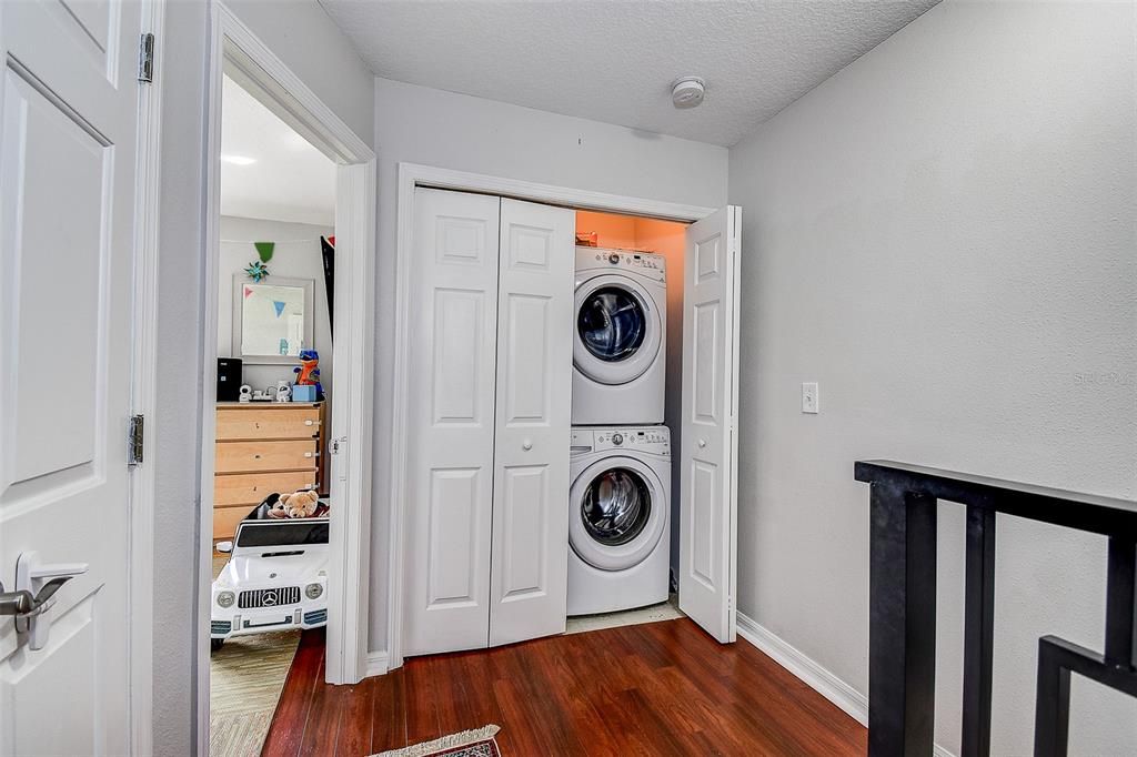 待售: $280,000 (2 贝兹, 1 浴室, 1134 平方英尺)