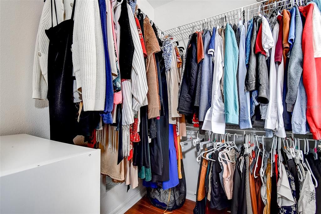 待售: $280,000 (2 贝兹, 1 浴室, 1134 平方英尺)