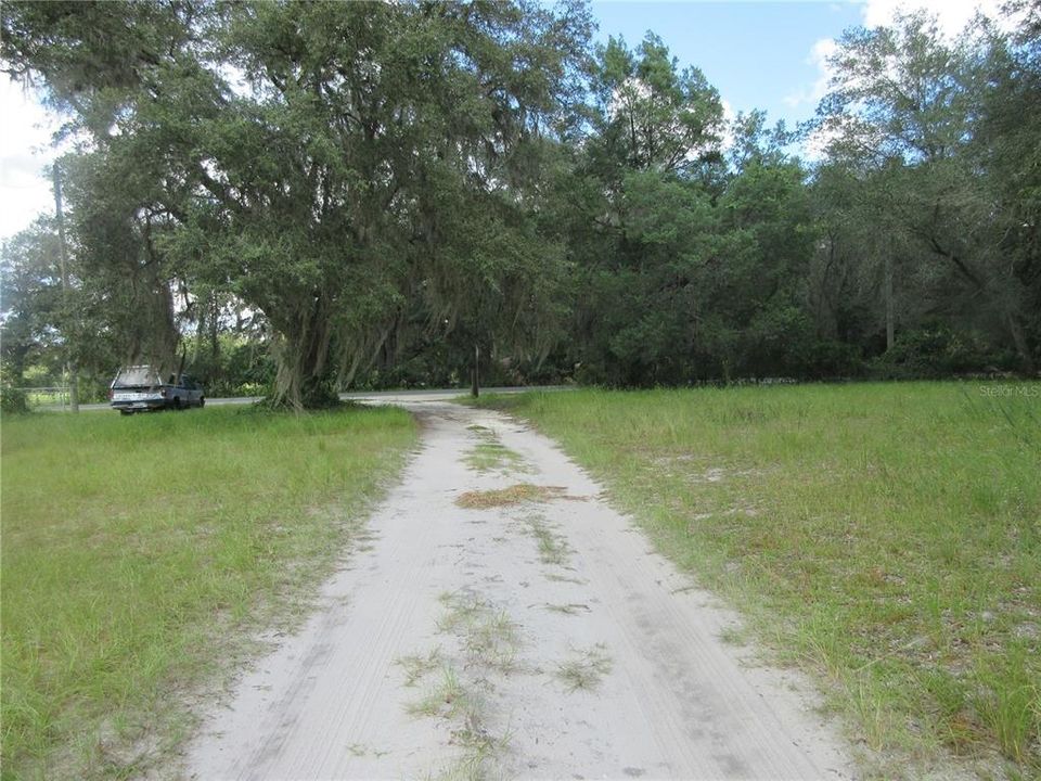 На продажу: $45,900 (0.80 acres)