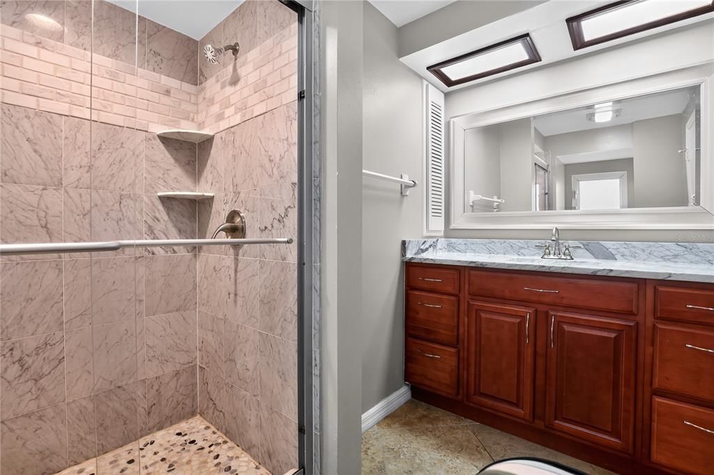 For Sale: $267,900 (3 beds, 2 baths, 1641 Square Feet)