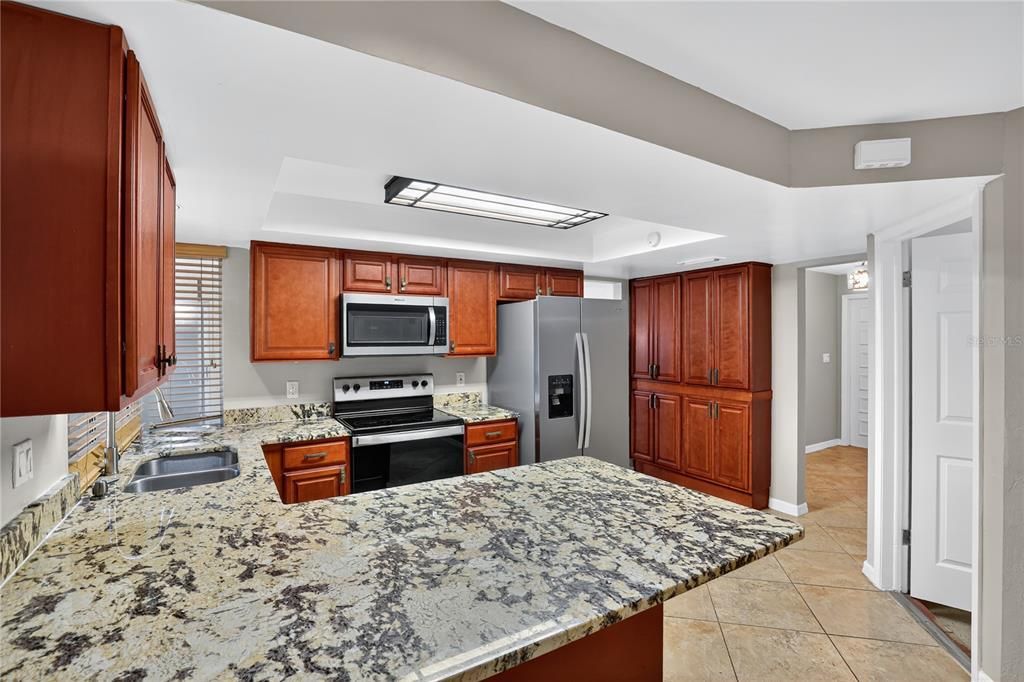 For Sale: $267,900 (3 beds, 2 baths, 1641 Square Feet)