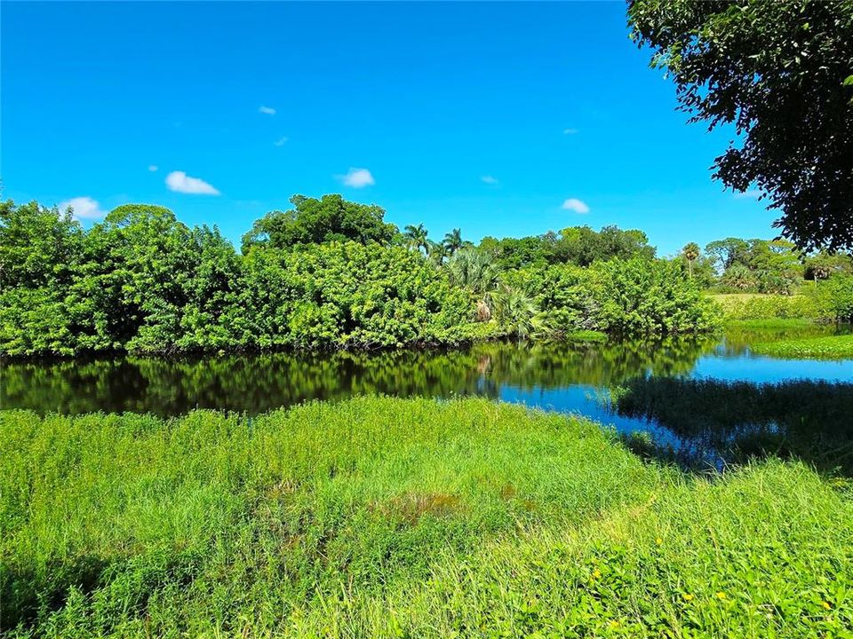 For Sale: $267,900 (3 beds, 2 baths, 1641 Square Feet)