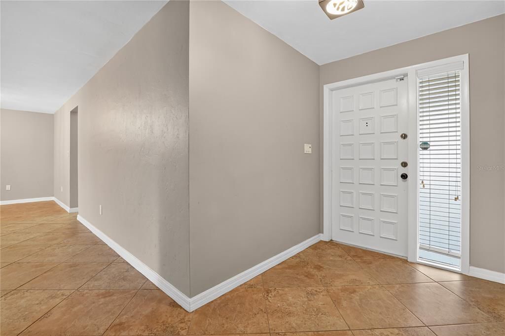 For Sale: $267,900 (3 beds, 2 baths, 1641 Square Feet)