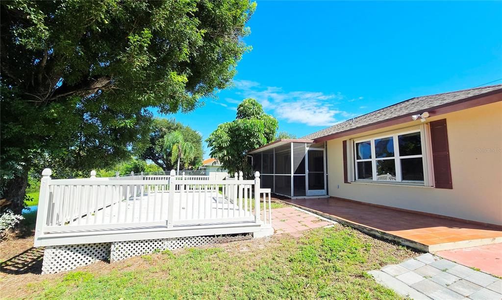 For Sale: $267,900 (3 beds, 2 baths, 1641 Square Feet)