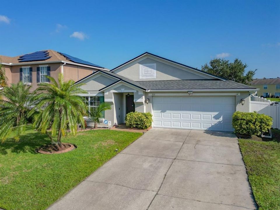 Под контрактом: $2,400 (4 спален, 2 ванн, 1929 Квадратных фут)