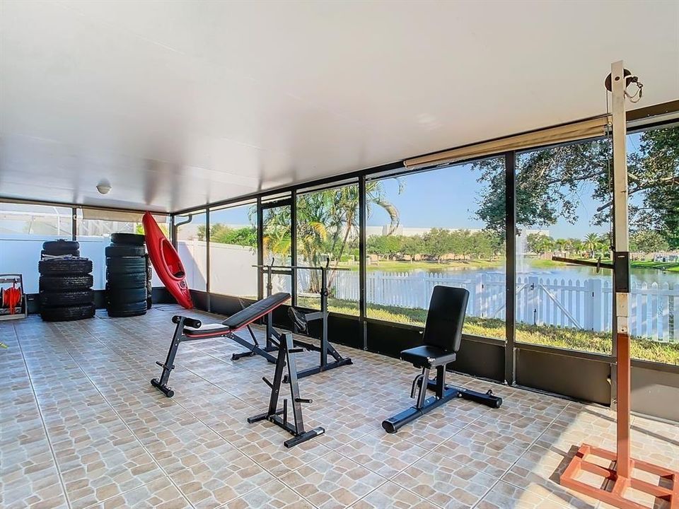 Под контрактом: $2,400 (4 спален, 2 ванн, 1929 Квадратных фут)