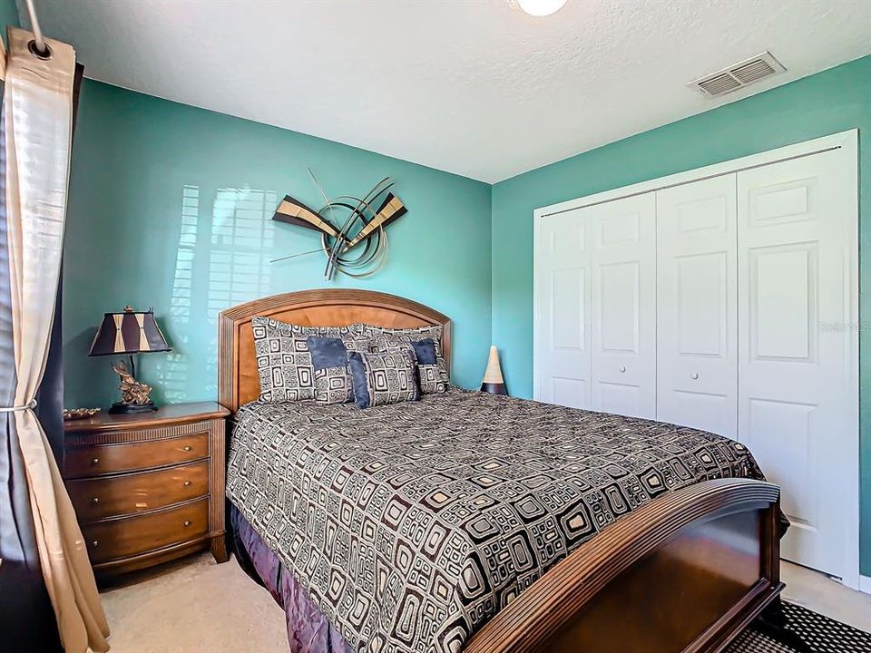 Под контрактом: $2,400 (4 спален, 2 ванн, 1929 Квадратных фут)