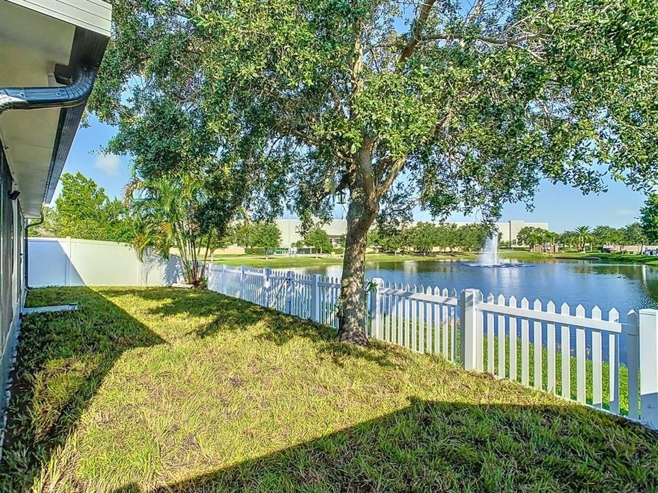 Под контрактом: $2,400 (4 спален, 2 ванн, 1929 Квадратных фут)