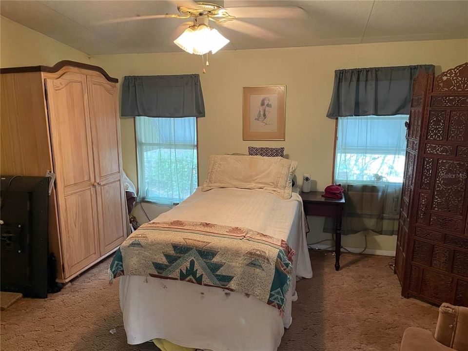 待售: $450,000 (3 贝兹, 2 浴室, 1109 平方英尺)