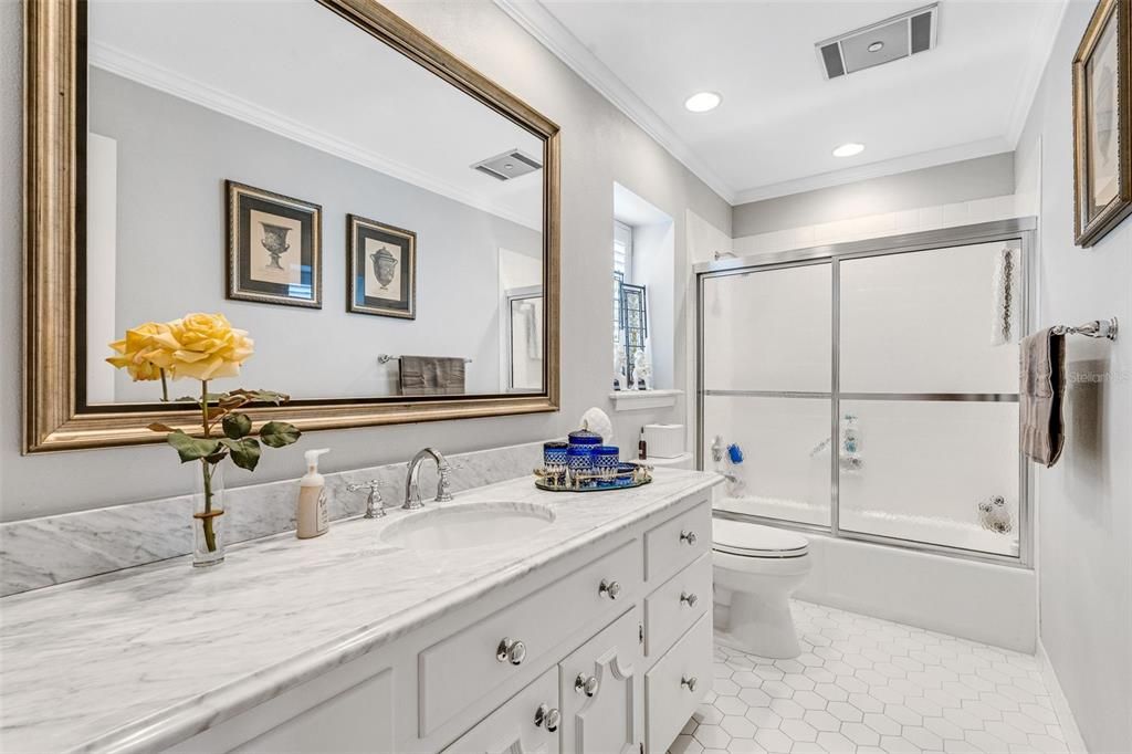 For Sale: $697,000 (3 beds, 2 baths, 3139 Square Feet)