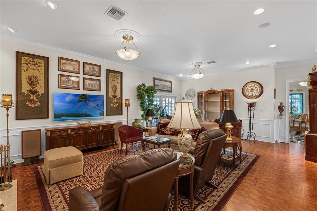 For Sale: $697,000 (3 beds, 2 baths, 3139 Square Feet)