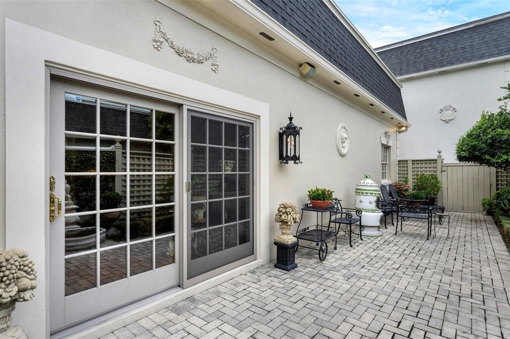 For Sale: $697,000 (3 beds, 2 baths, 3139 Square Feet)