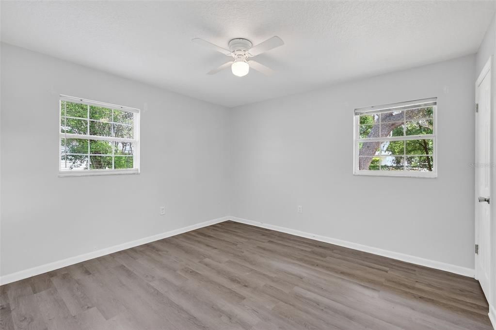 Active With Contract: $218,000 (3 beds, 2 baths, 1128 Square Feet)