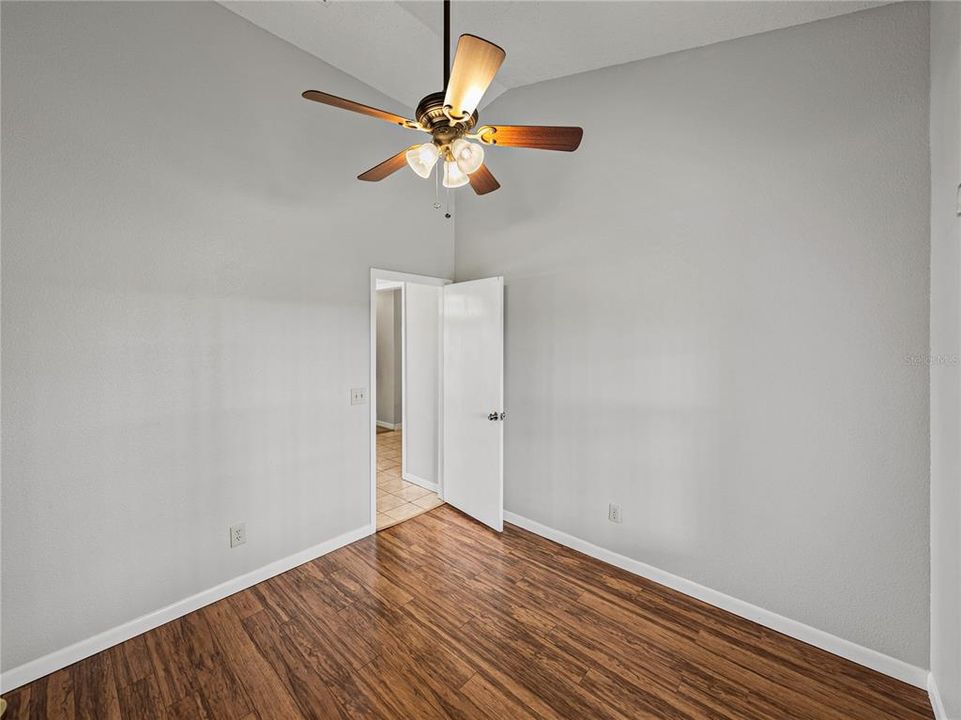 For Sale: $549,900 (3 beds, 3 baths, 2398 Square Feet)