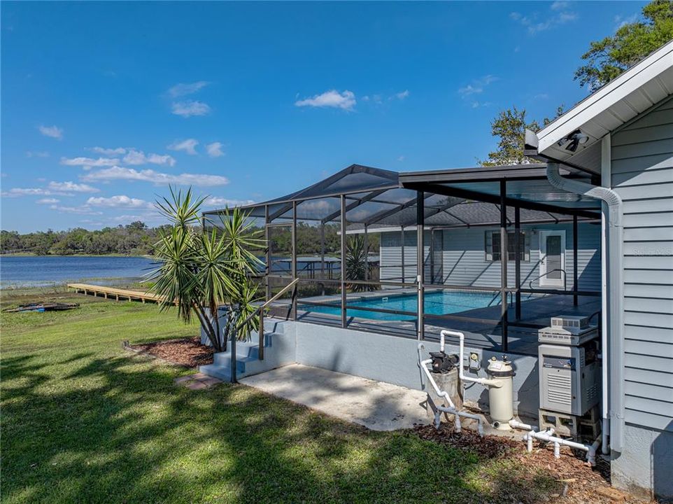 For Sale: $549,900 (3 beds, 3 baths, 2398 Square Feet)