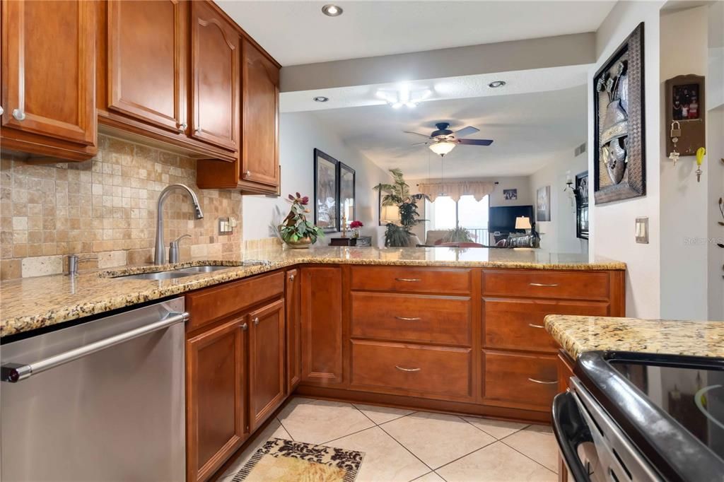 En Venta: $472,000 (2 camas, 2 baños, 1101 Pies cuadrados)