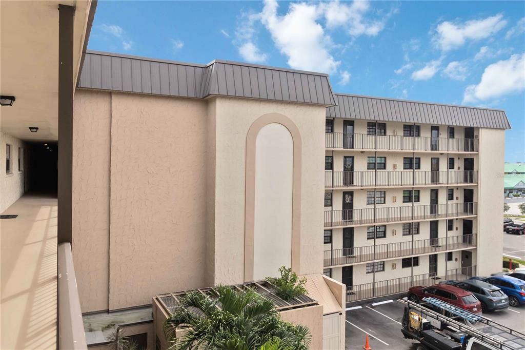 En Venta: $472,000 (2 camas, 2 baños, 1101 Pies cuadrados)