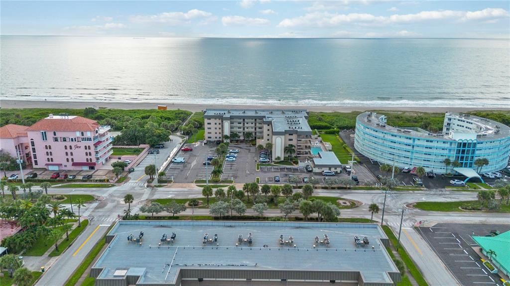 En Venta: $472,000 (2 camas, 2 baños, 1101 Pies cuadrados)