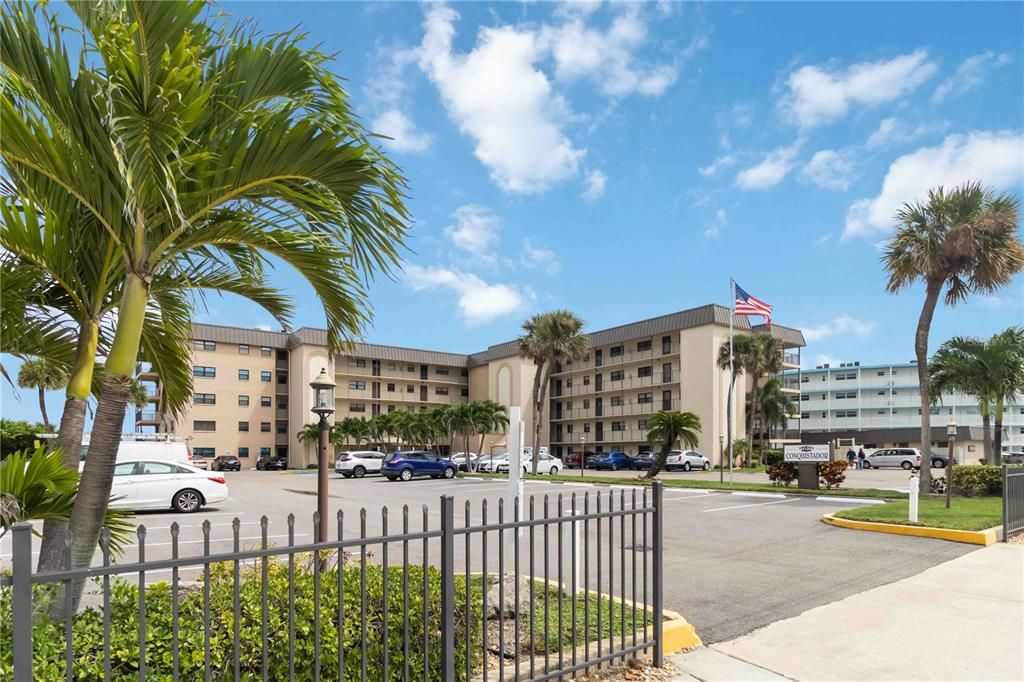 En Venta: $472,000 (2 camas, 2 baños, 1101 Pies cuadrados)