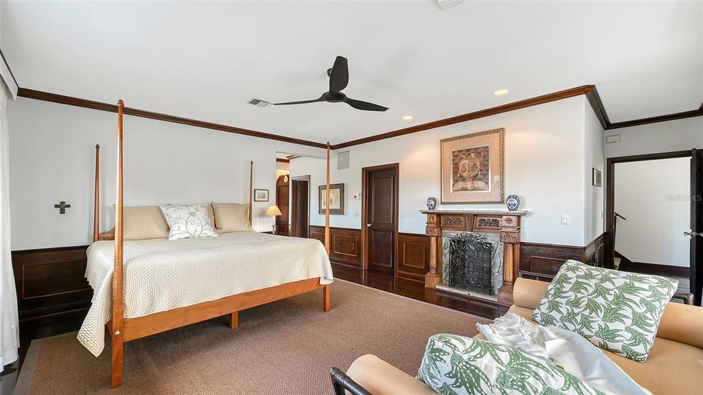 For Sale: $1,785,000 (4 beds, 5 baths, 3364 Square Feet)