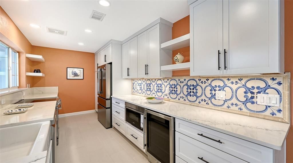 For Sale: $1,785,000 (4 beds, 5 baths, 3364 Square Feet)